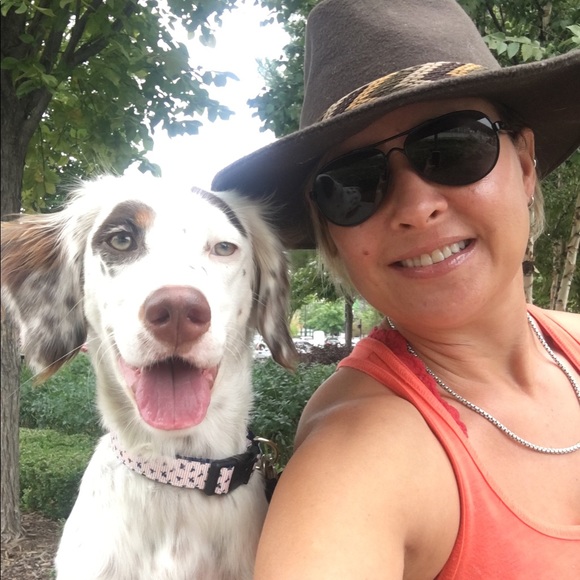 Meet your Posher, Jessica - Picture 1 of 1